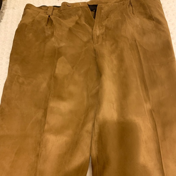 Suit - Picture 8 of 8